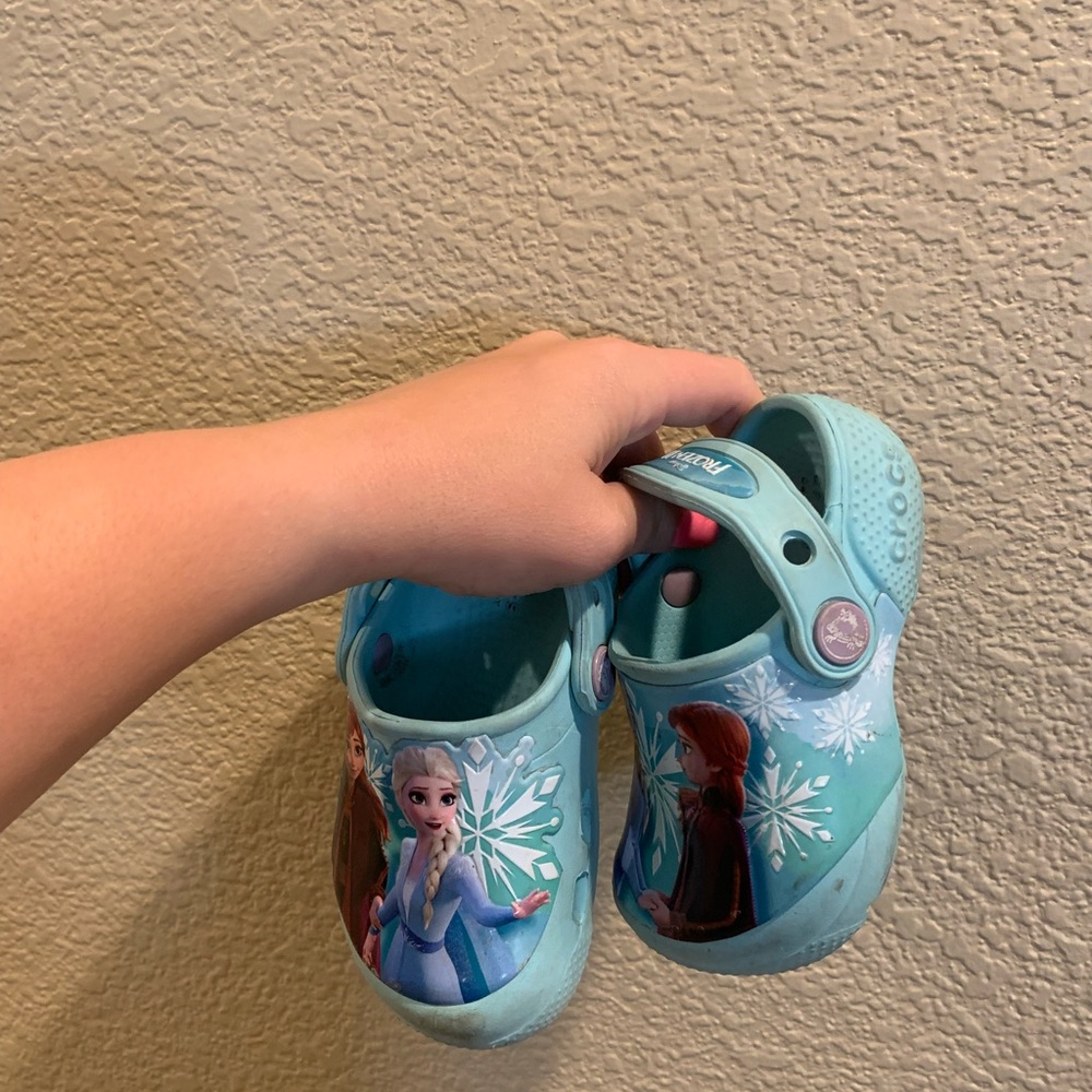 Frozen Crocs